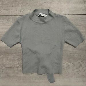 Zara Light Gray Ribbed Mock Neck Short Sleeve Top (open back with tie)